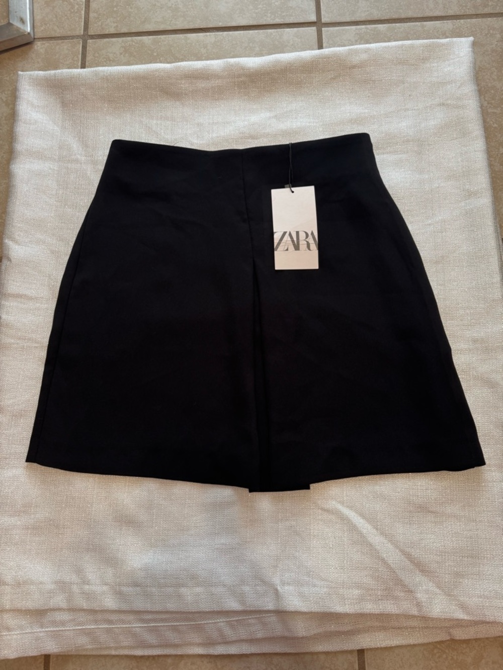 Zara Black A-Line Mini Skirt